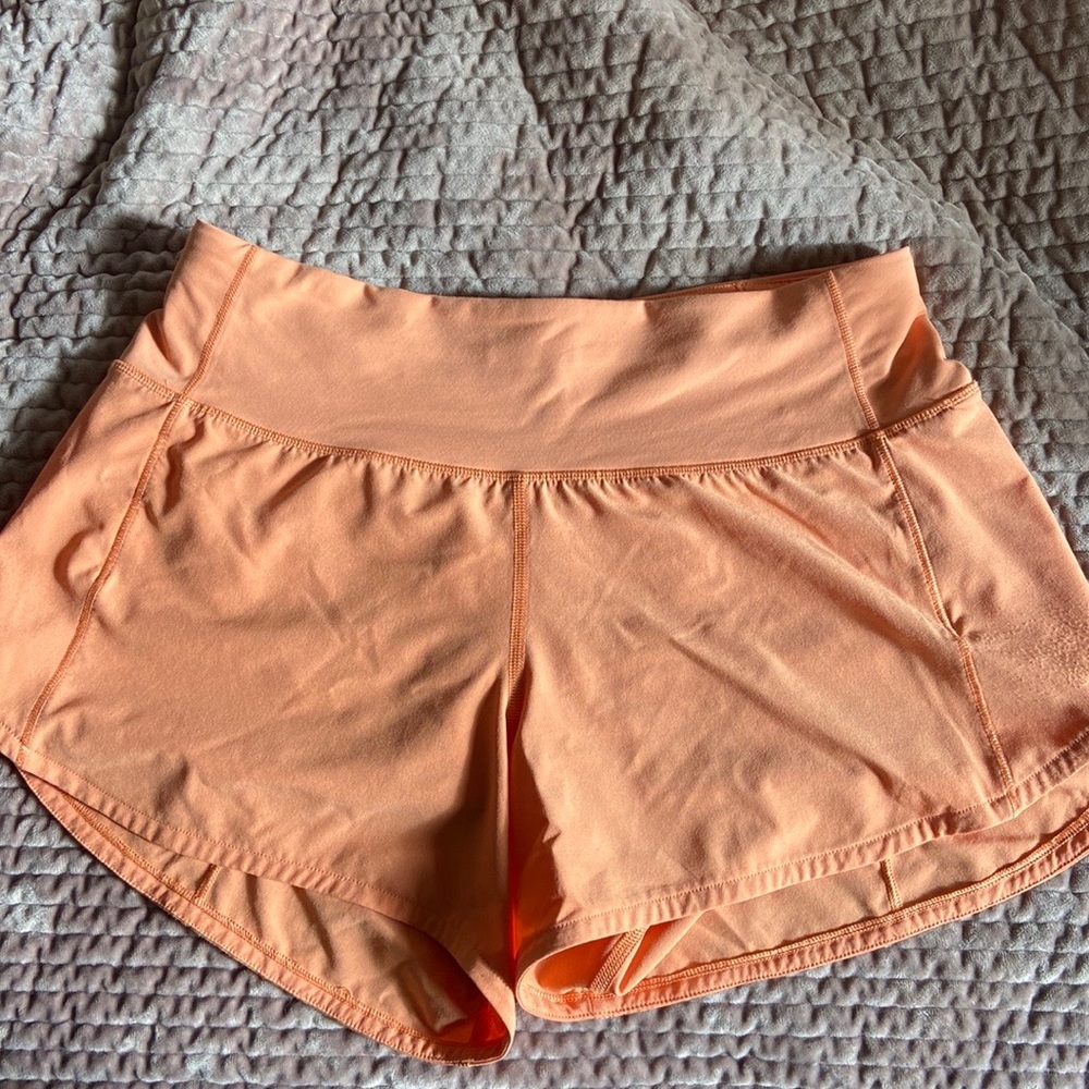 LULU LEMON SPEED UP SHORTS GOLDEN APRICOT